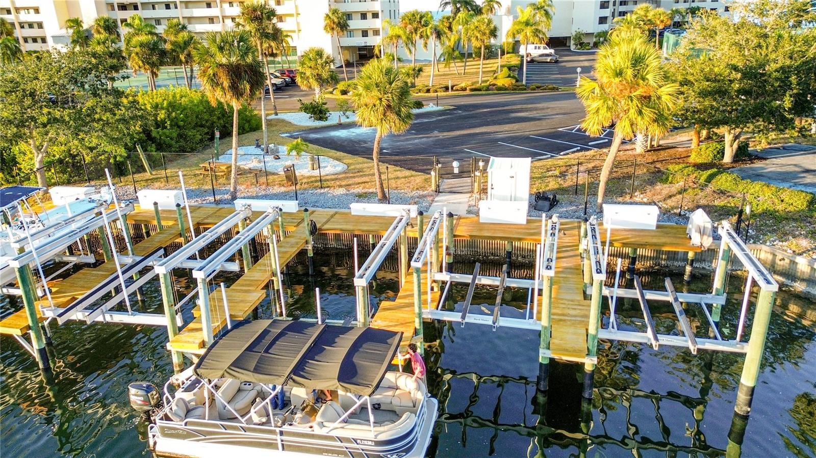 GULF ISLAND BCH & TENNIS CLUB - Residential