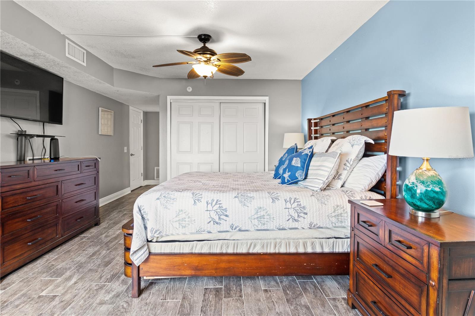 GULF ISLAND BCH & TENNIS CLUB - Residential