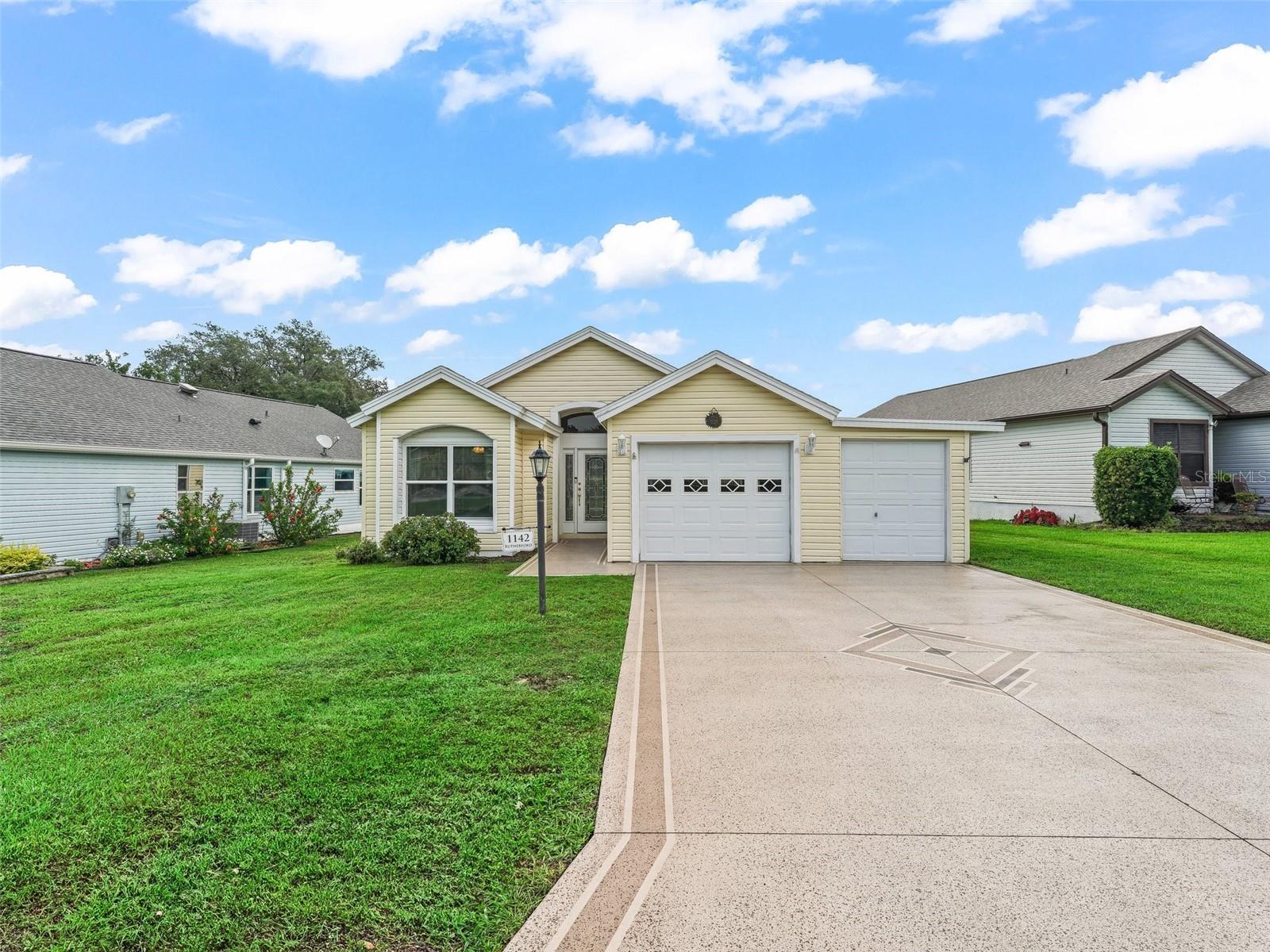 1142 W BOONE COURT