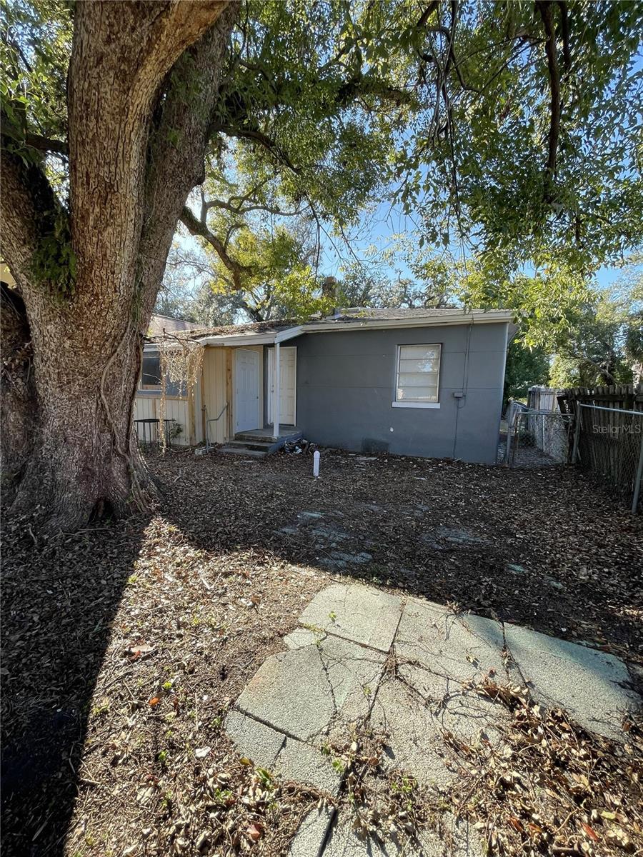 TAMPA HTS AREA, E OF N BLVD TO FLA AVE - Residential