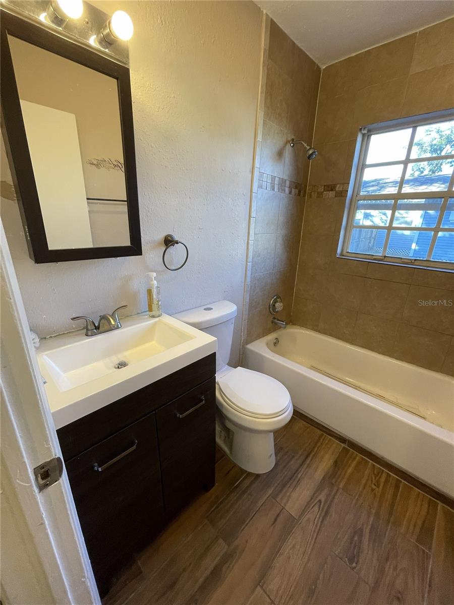 TAMPA HTS AREA, E OF N BLVD TO FLA AVE - Residential