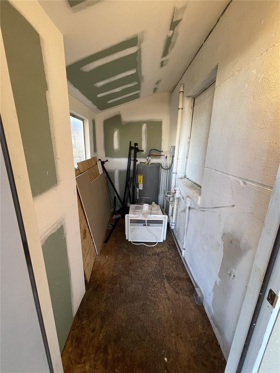 TAMPA HTS AREA, E OF N BLVD TO FLA AVE - Residential