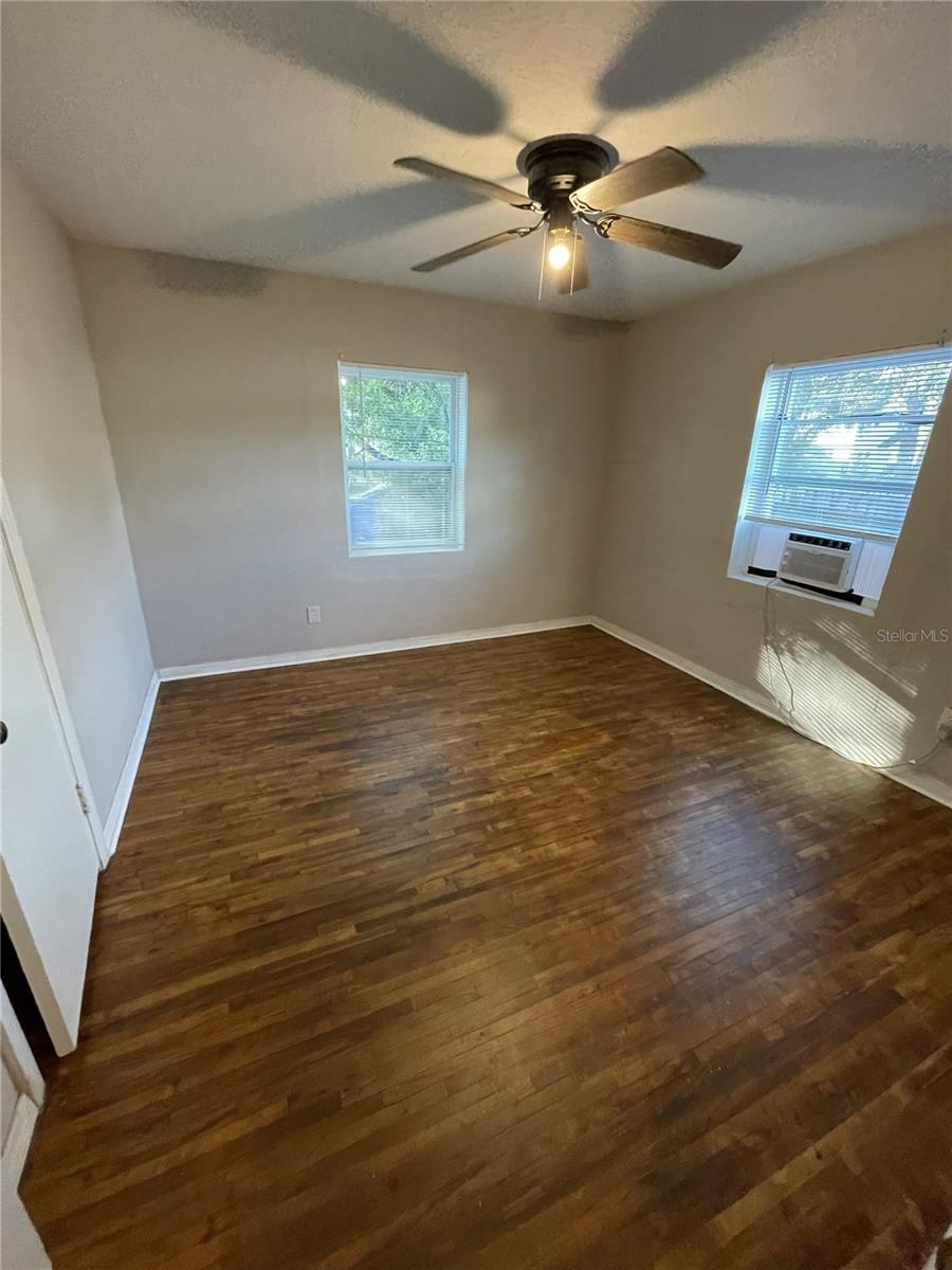 TAMPA HTS AREA, E OF N BLVD TO FLA AVE - Residential