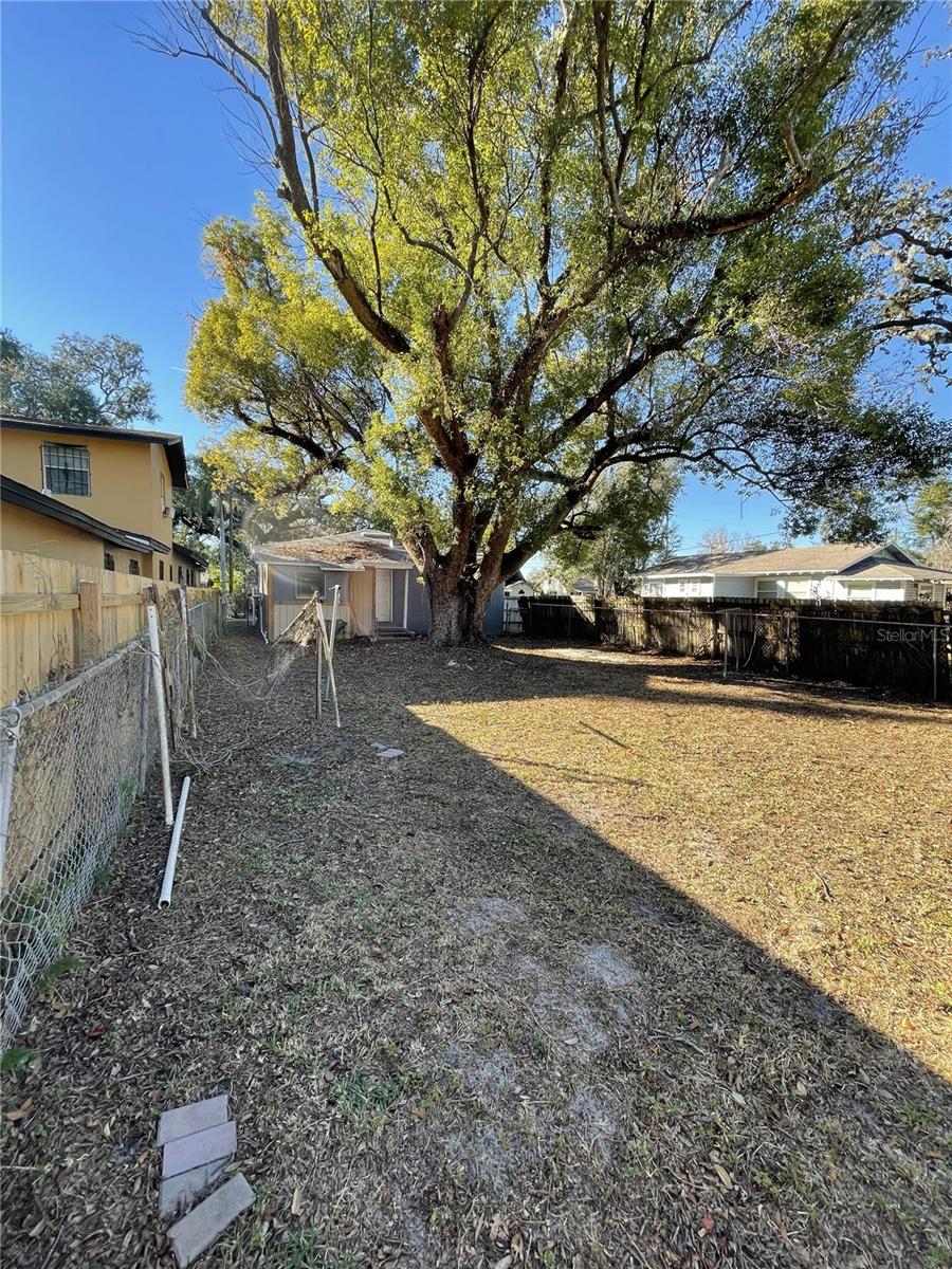 TAMPA HTS AREA, E OF N BLVD TO FLA AVE - Residential