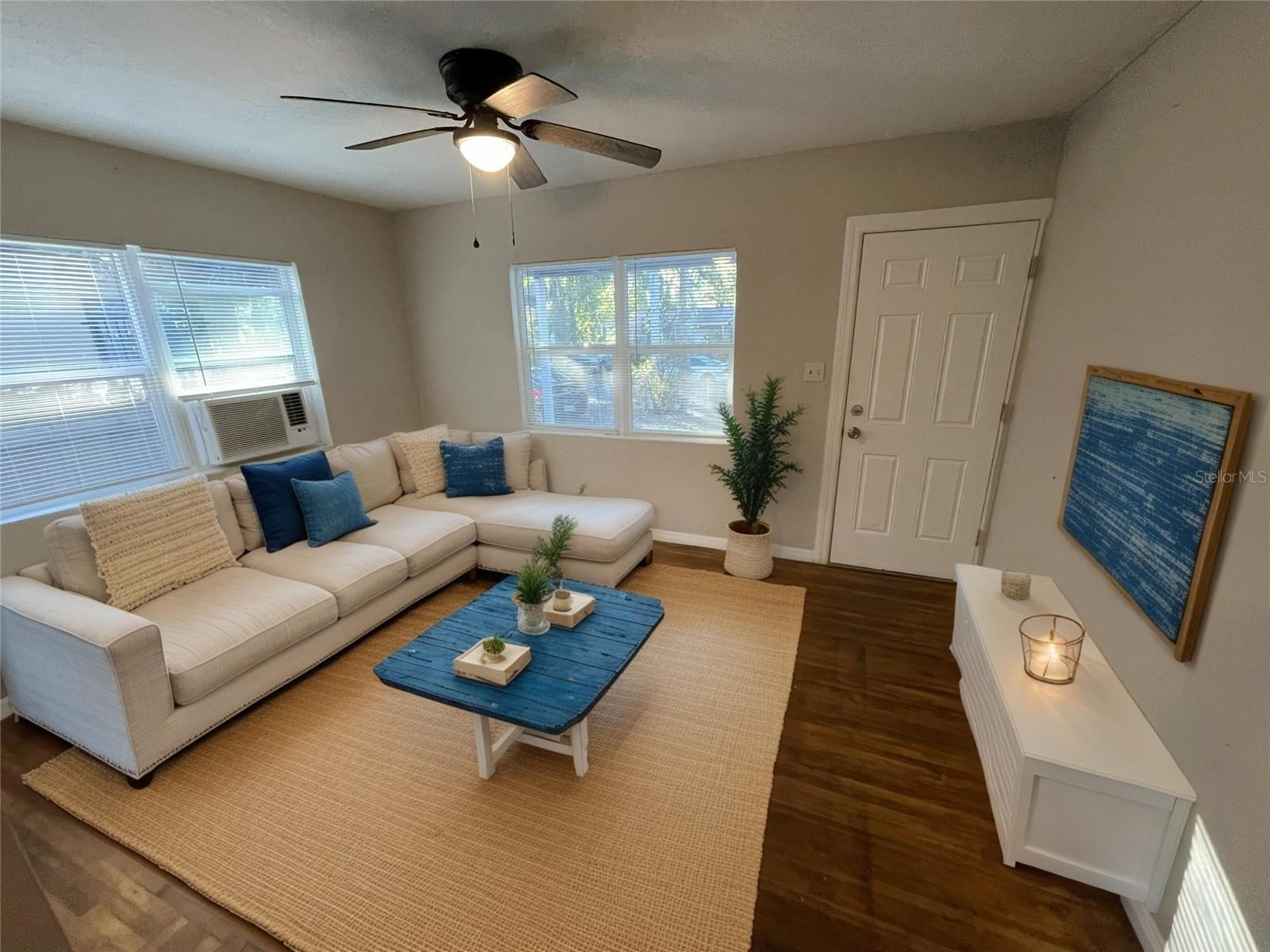 2911 N WOODROW AVENUE