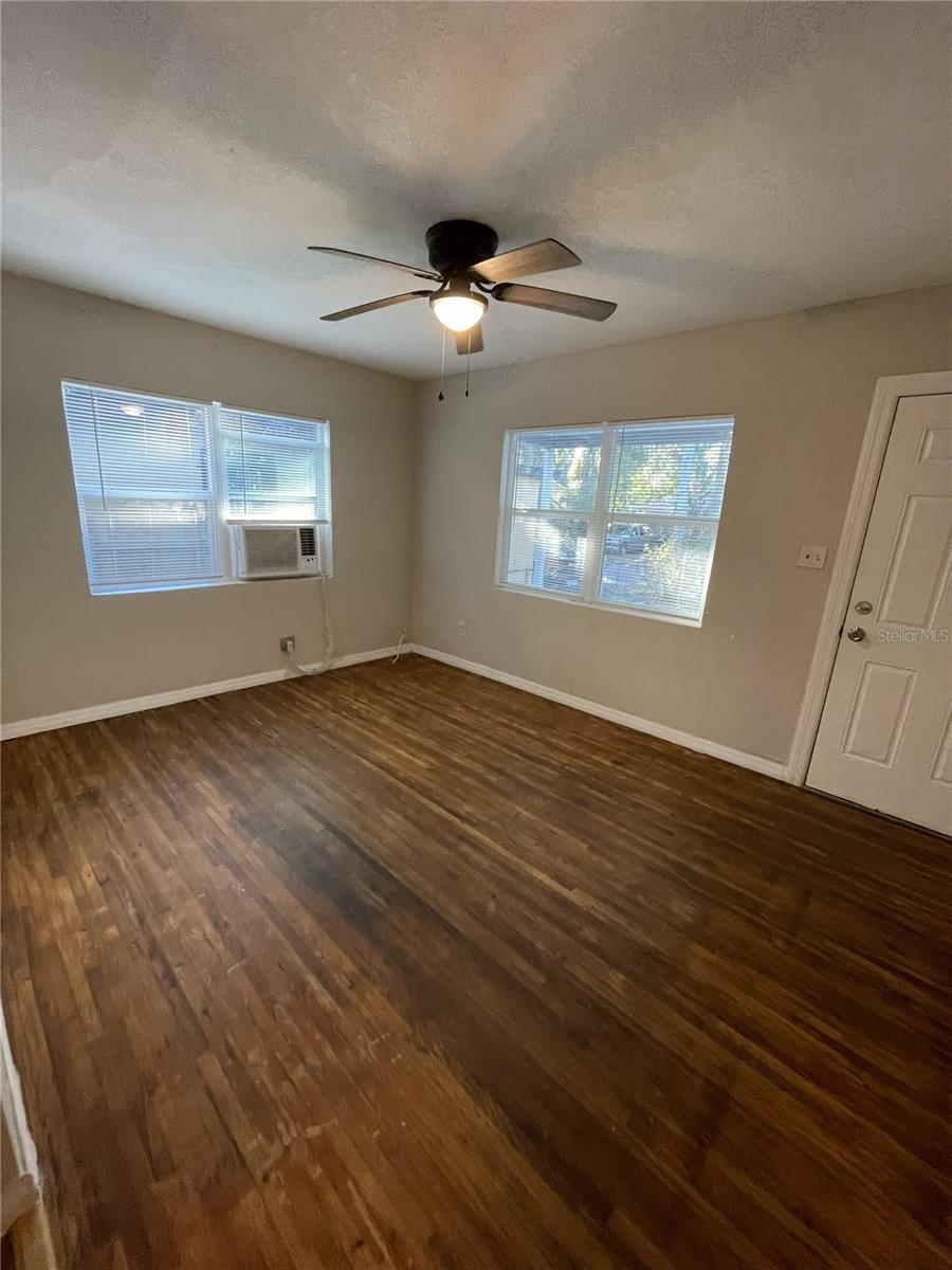 TAMPA HTS AREA, E OF N BLVD TO FLA AVE - Residential