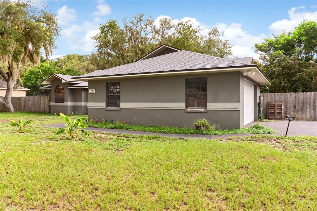 Photo of 1514 Lake Thomas Loop, Winter Haven, FL 33880 (MLS # TB8529479)