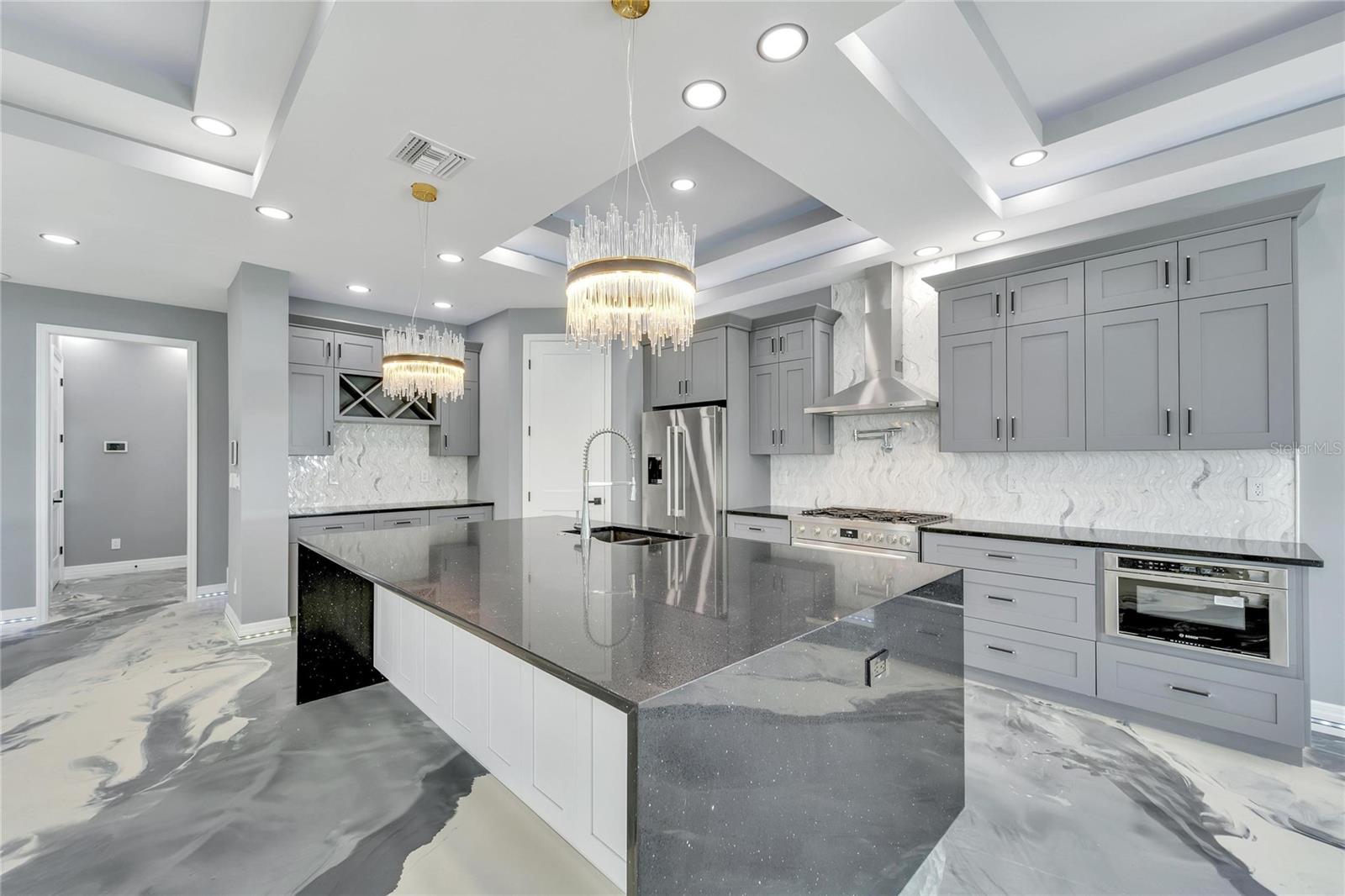 534 ESTUARY SHORE LANE