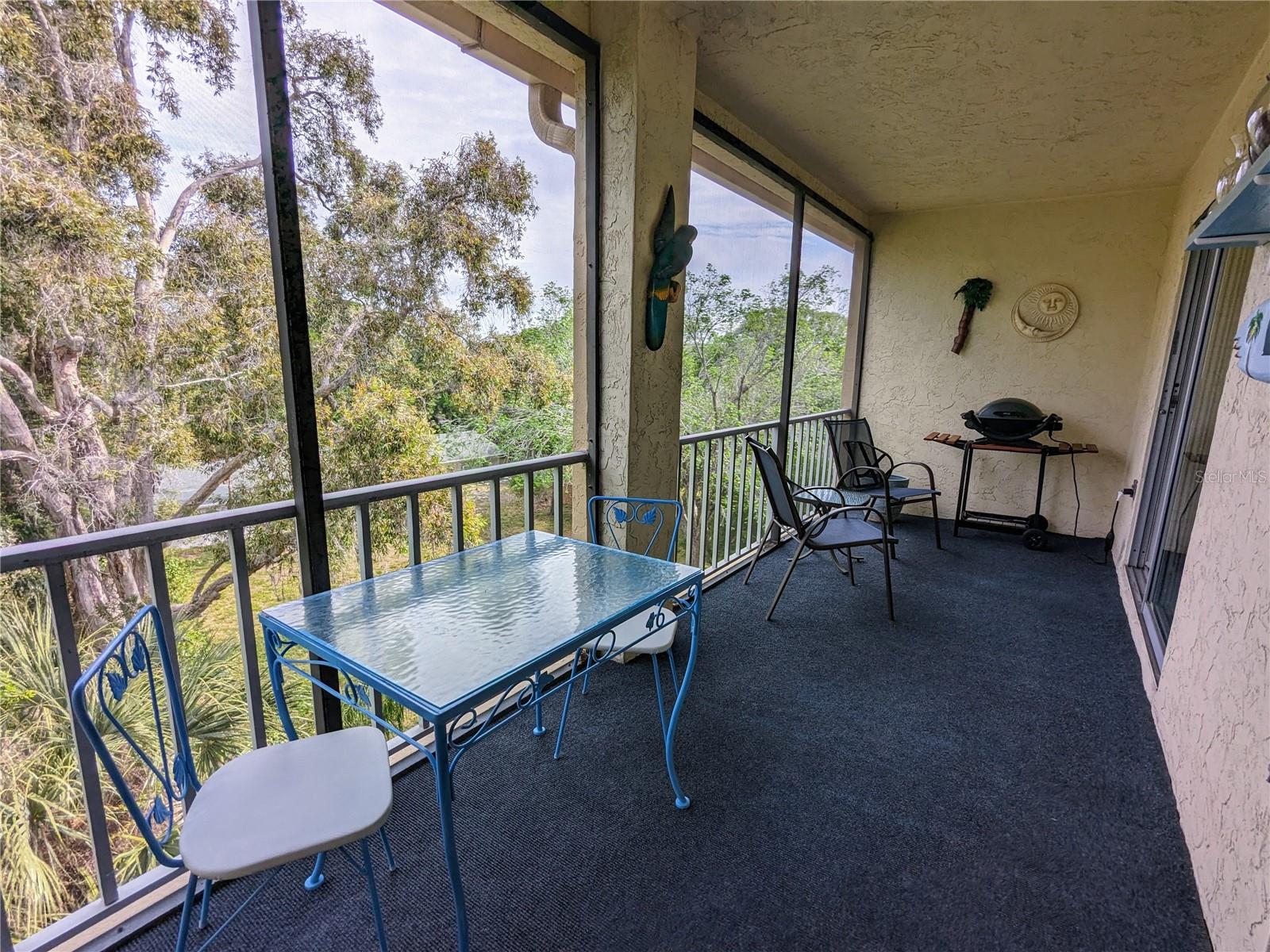 BAYSHORE ON THE LAKE APTS II SEC 3 - Residential