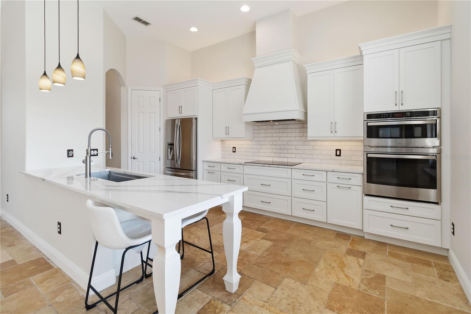 BUCKINGHAM ESTATES - Residential