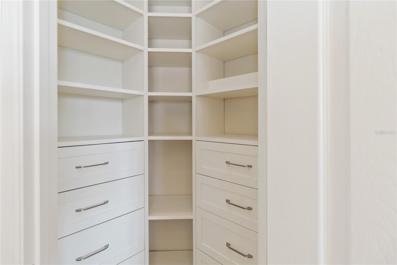 BUCKINGHAM ESTATES - Residential