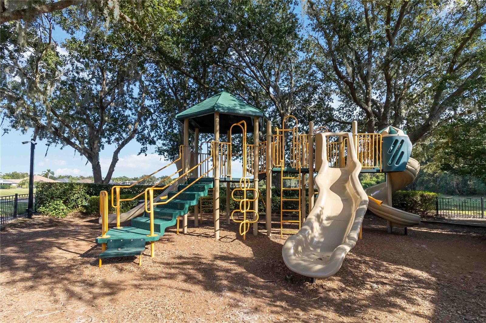 BUCKINGHAM ESTATES - Residential