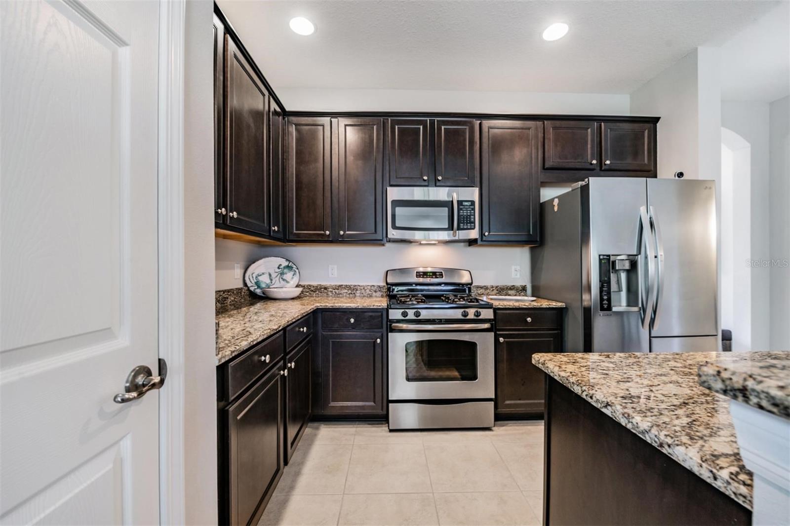 LAKESHORE RANCH PH I - Residential