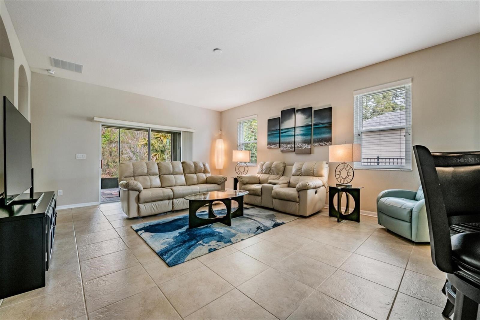 LAKESHORE RANCH PH I - Residential