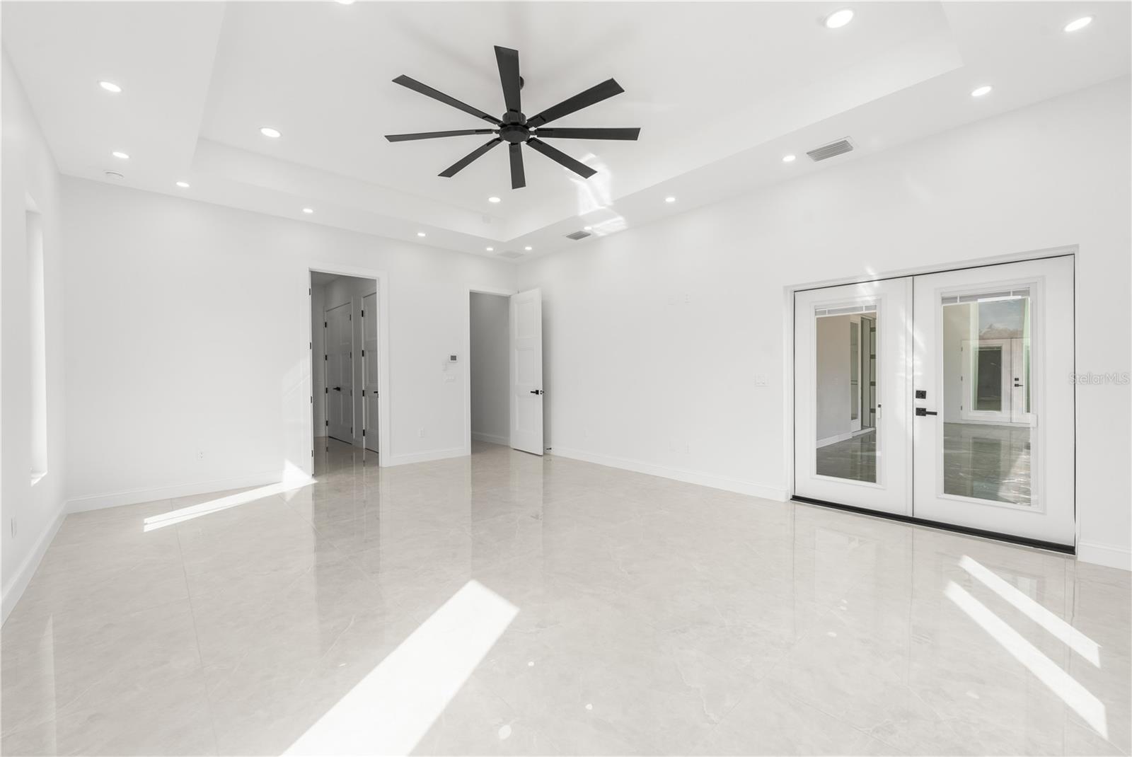 VIA PARADISUS PH III B - Residential