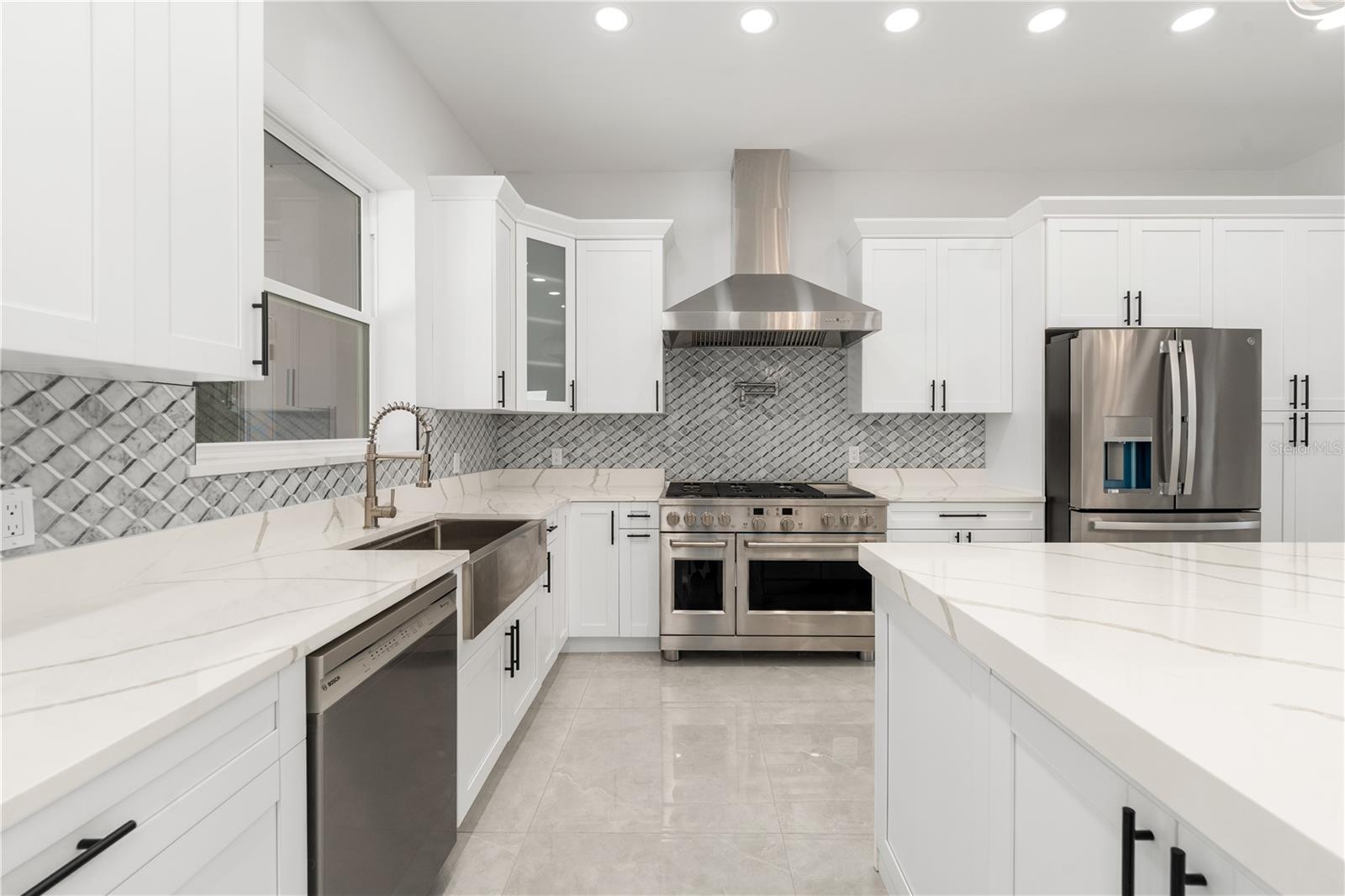 VIA PARADISUS PH III B - Residential