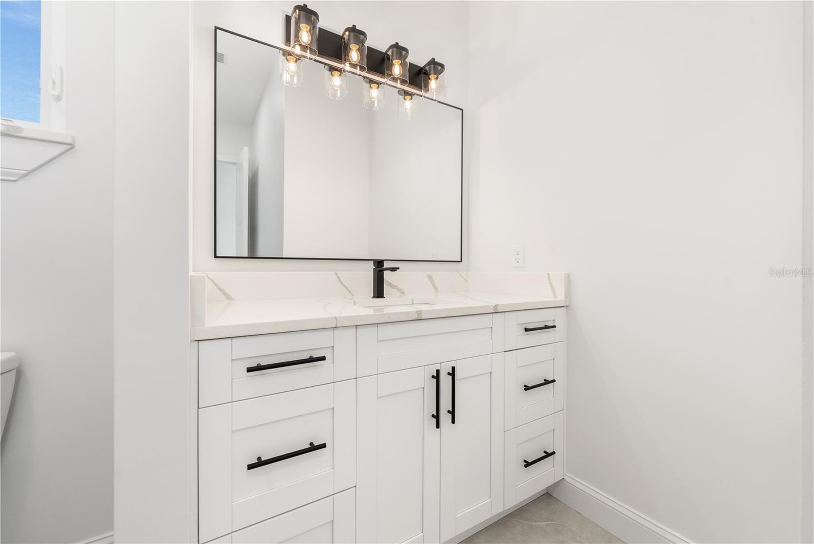 VIA PARADISUS PH III B - Residential
