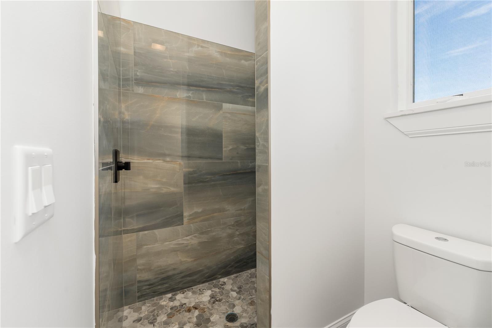 VIA PARADISUS PH III B - Residential