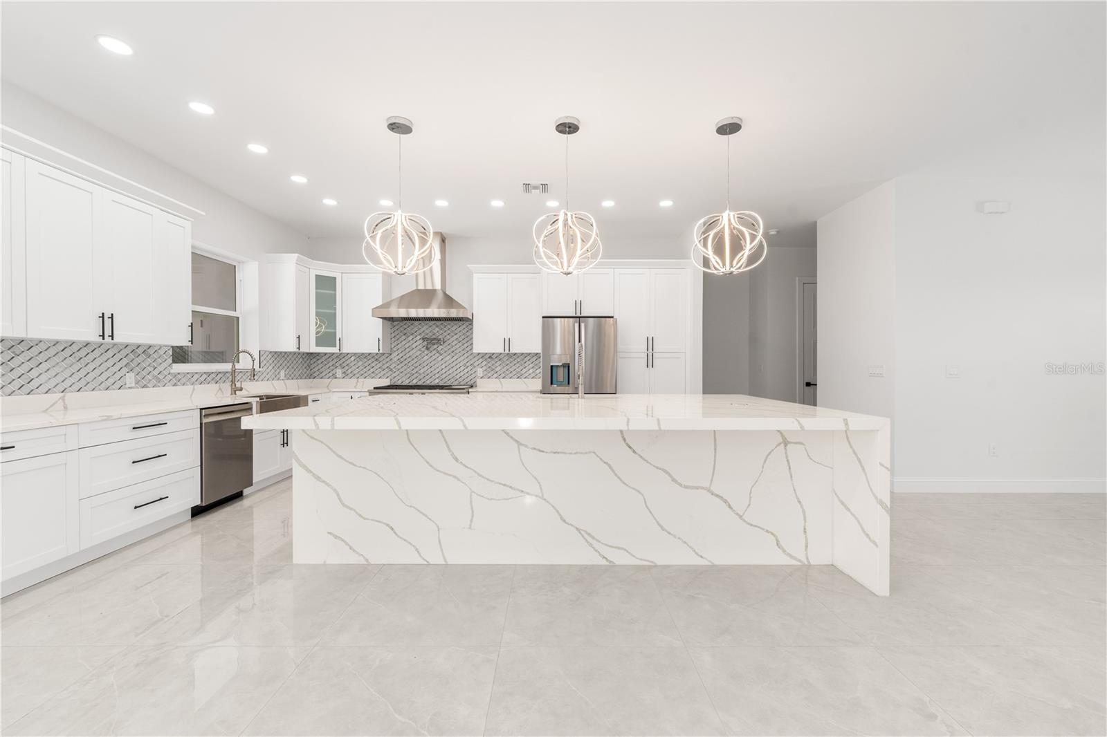 VIA PARADISUS PH III B - Residential