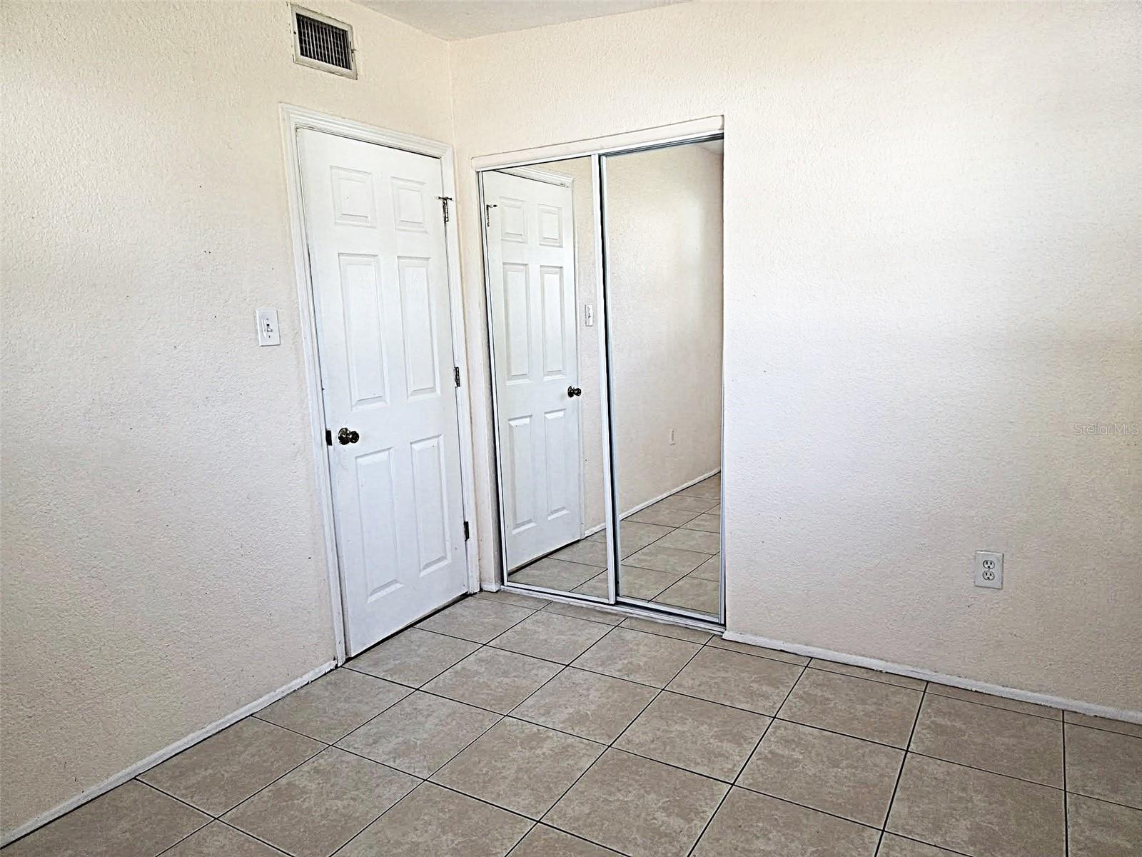 CRESTRIDGE - Residential Lease