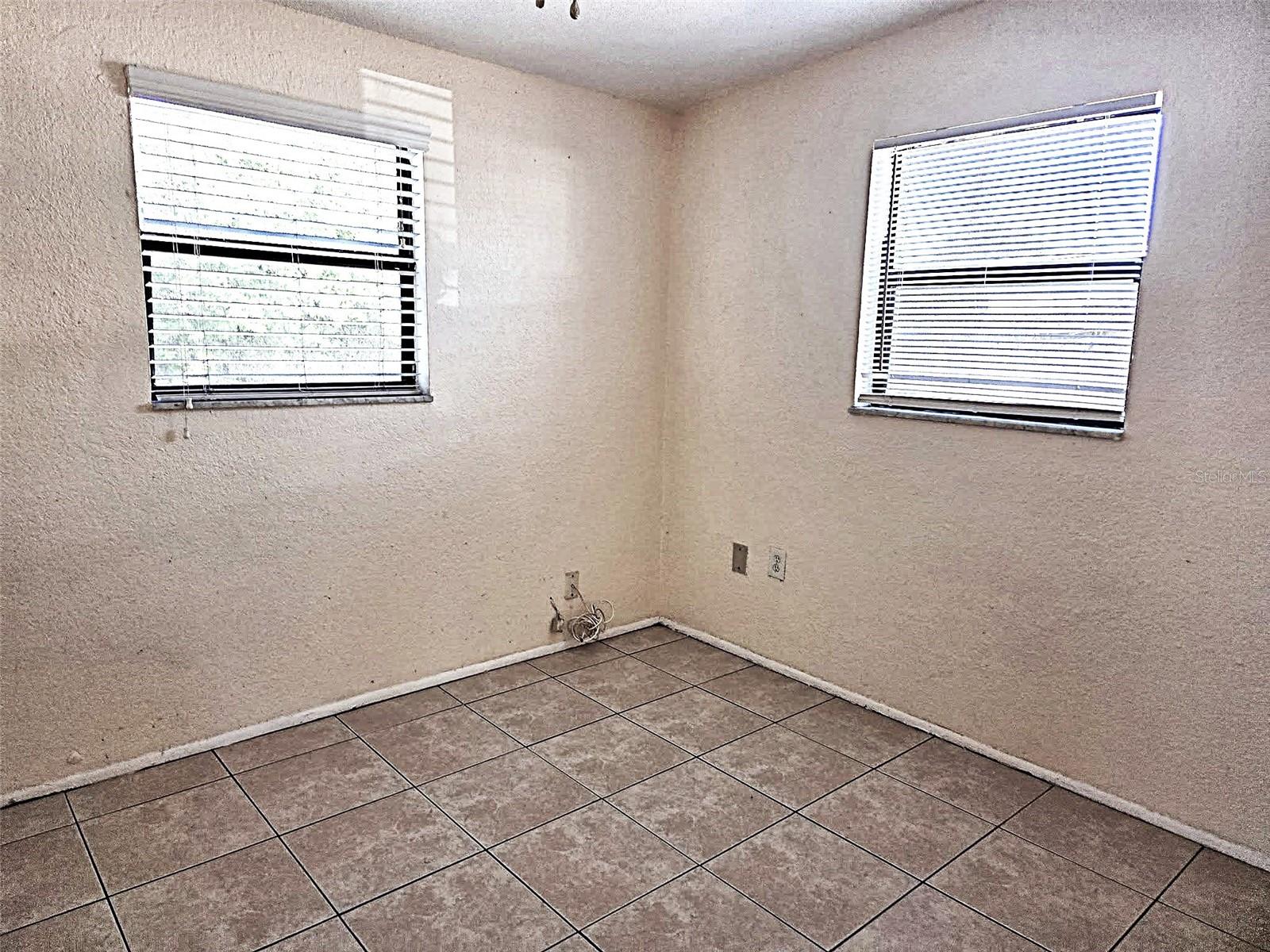 CRESTRIDGE - Residential Lease