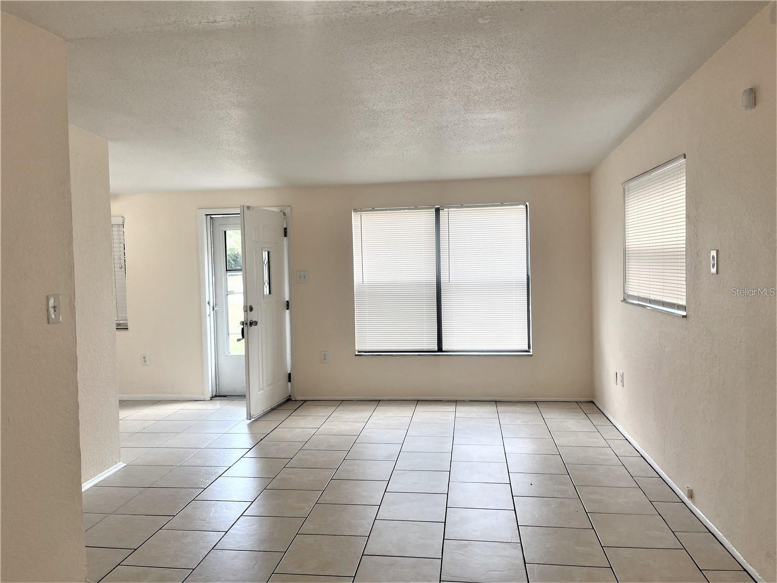 CRESTRIDGE - Residential Lease