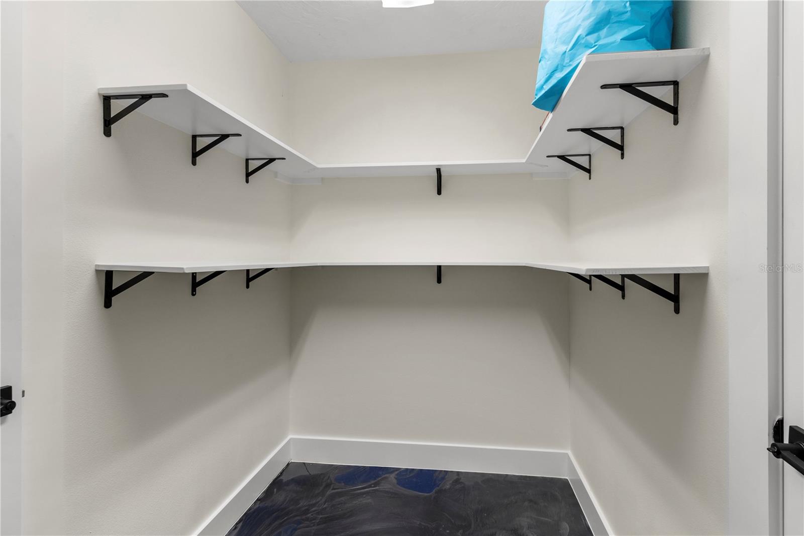 HOLMES BEACH 12TH UNIT - Residential