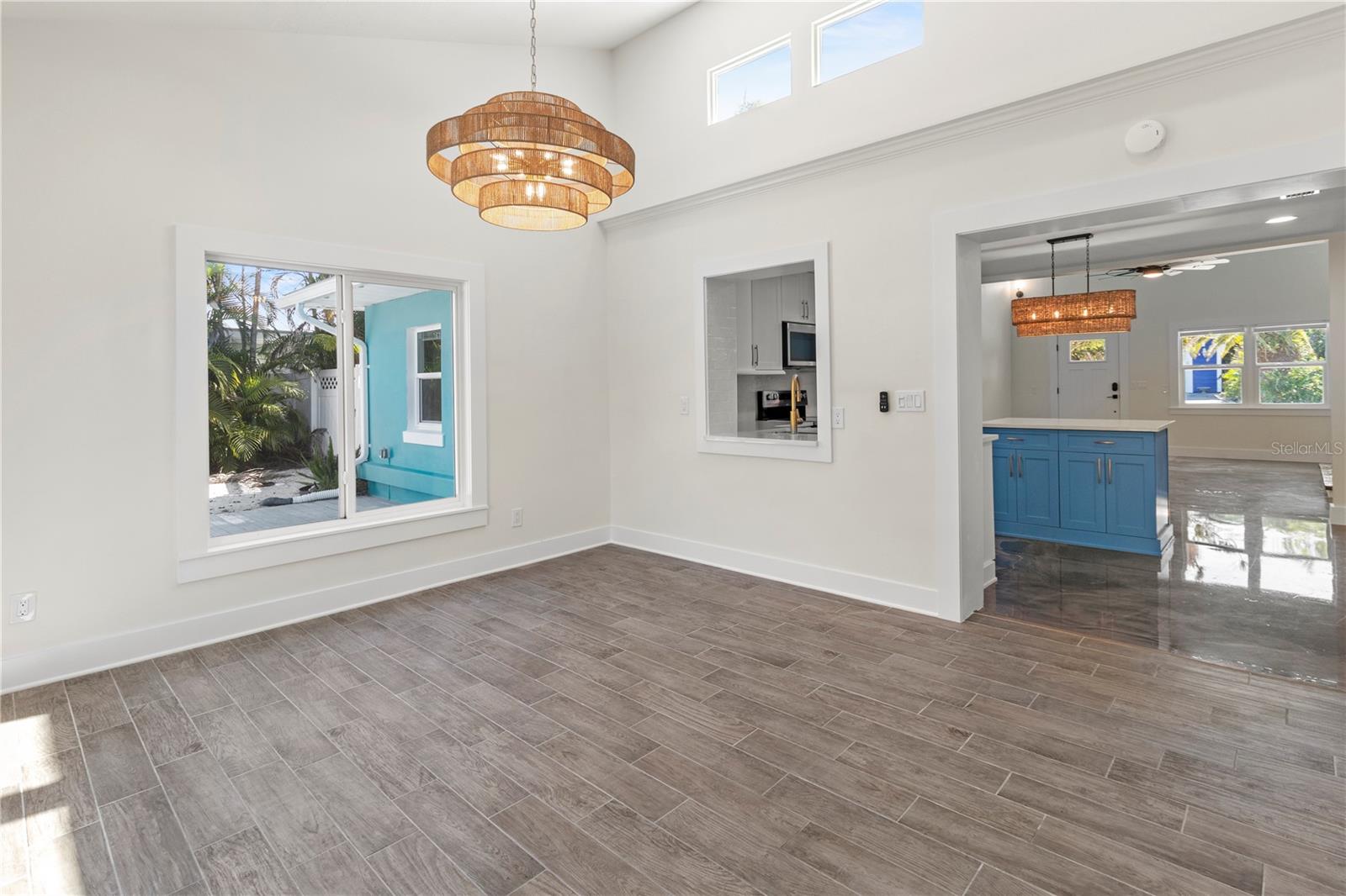 HOLMES BEACH 12TH UNIT - Residential