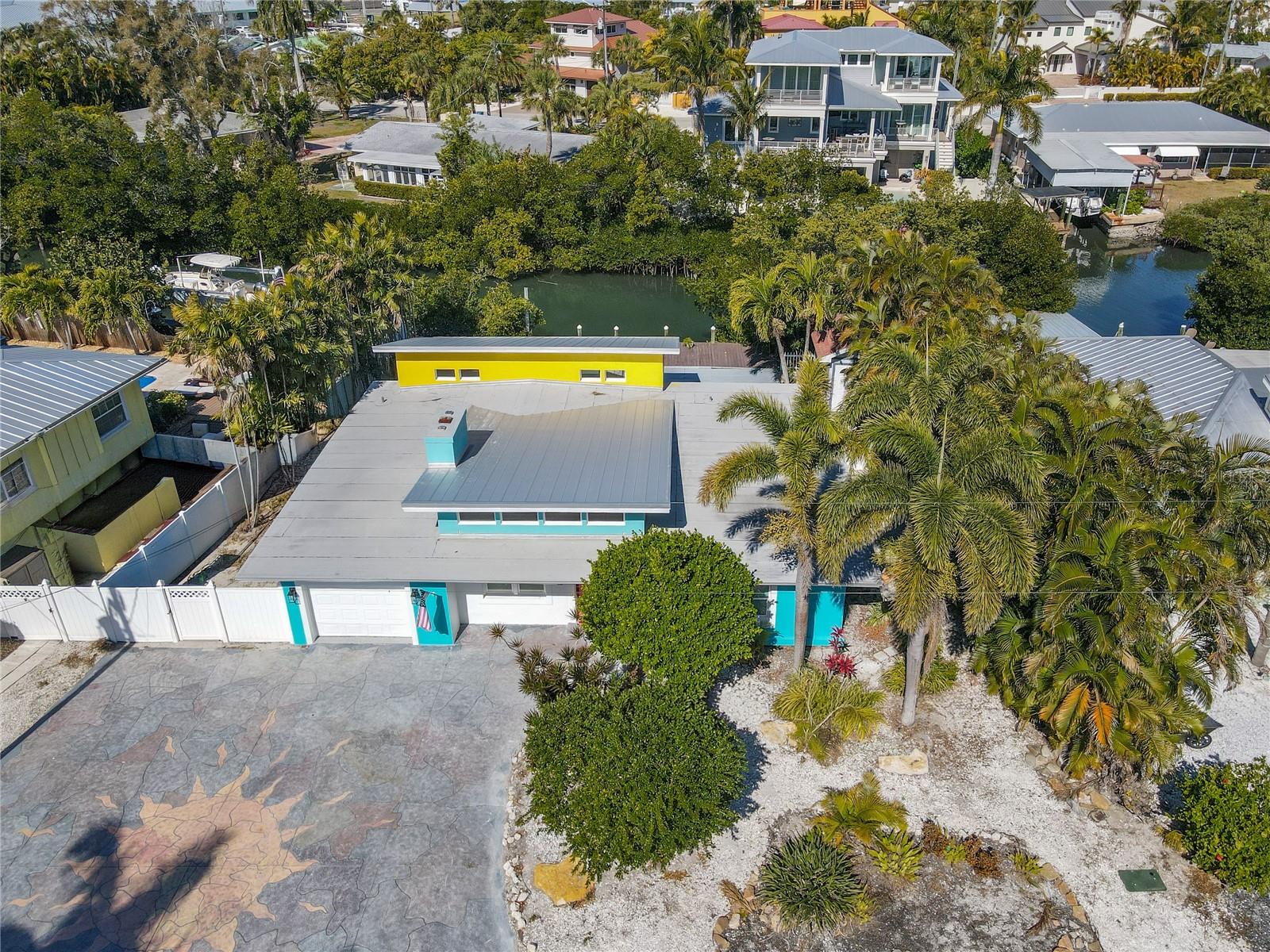 HOLMES BEACH 12TH UNIT - Residential