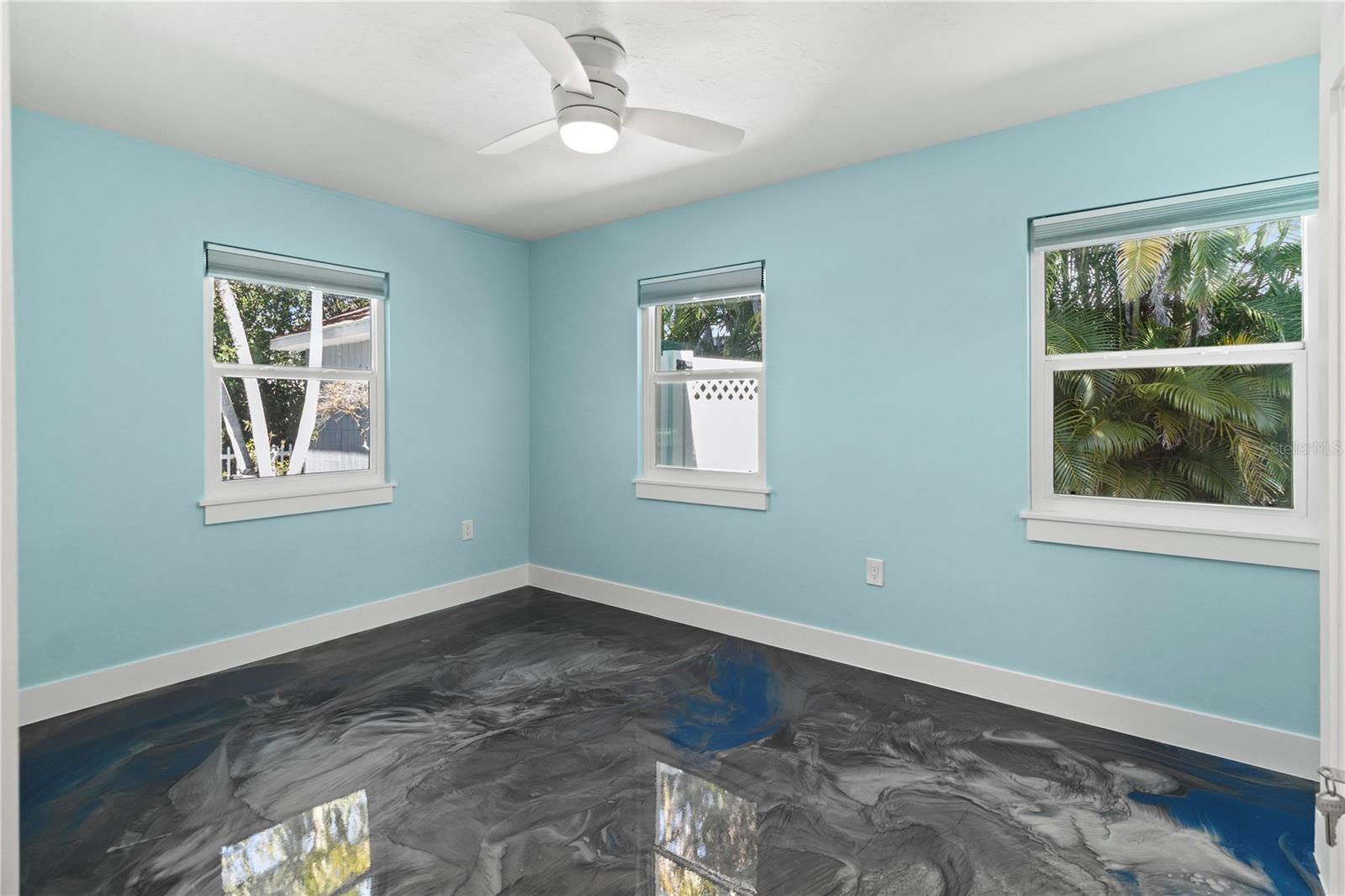 HOLMES BEACH 12TH UNIT - Residential