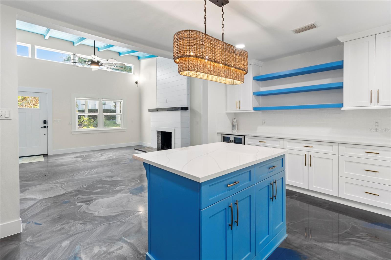 HOLMES BEACH 12TH UNIT - Residential