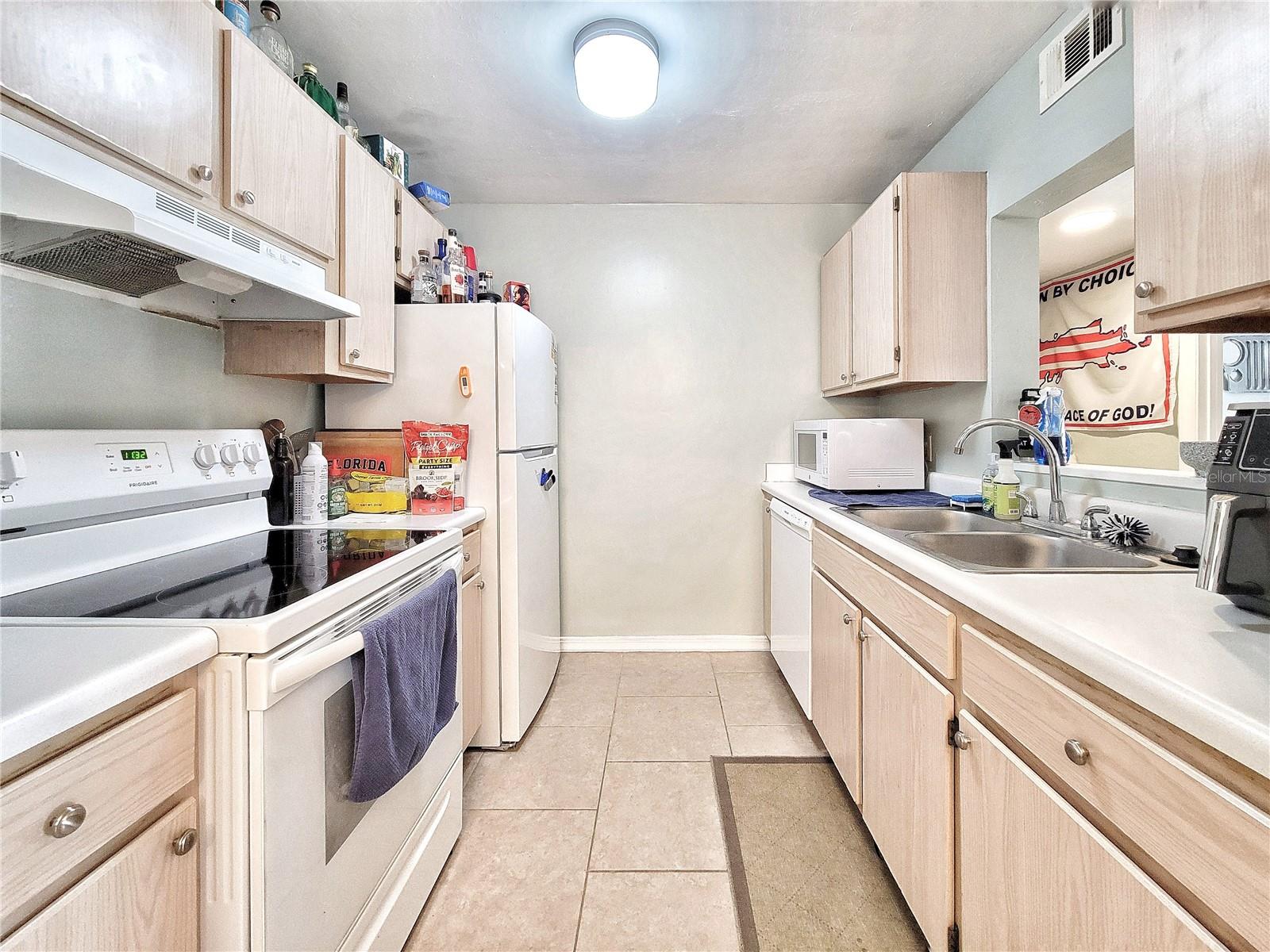 CAMPUS EDGE CONDO - Residential