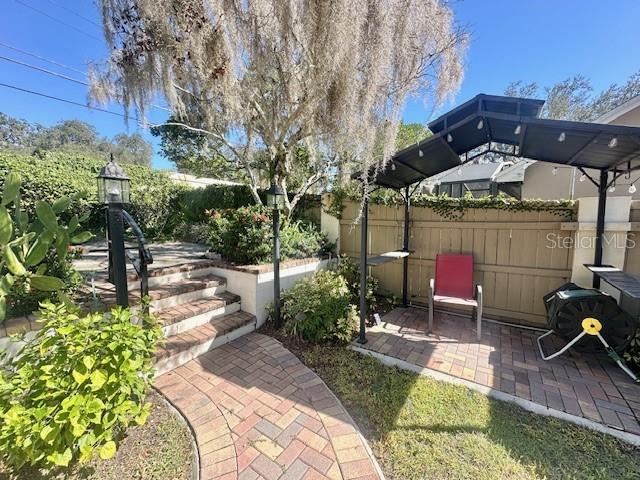 REMINGTON OAKS AT THE CROSSINGS - Residential Lease