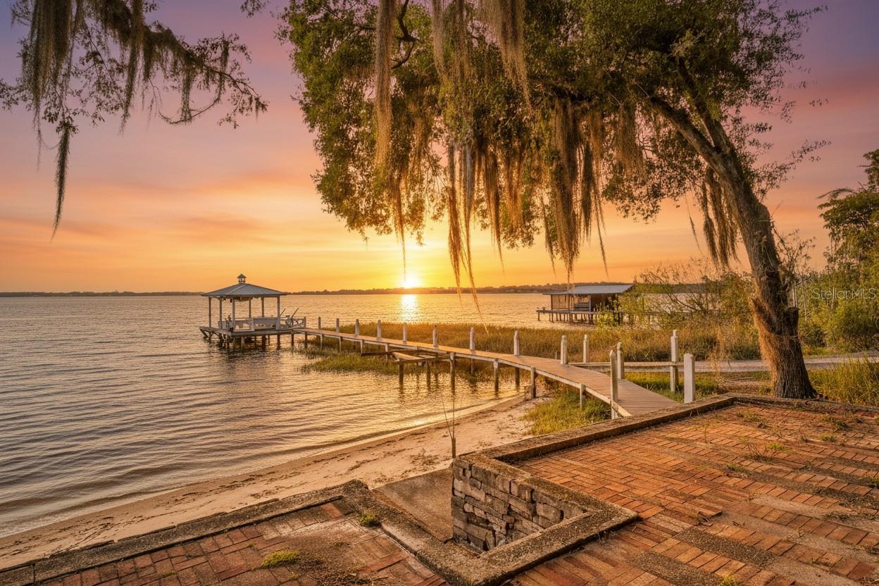 MINNEOLA - Residential