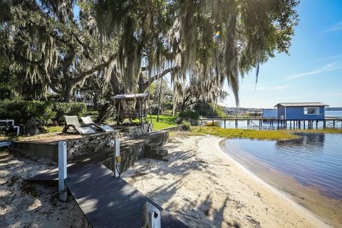 Tiny photo for 103 S Lakeshore Drive, Minneola, FL 34715 (MLS # O6377402)