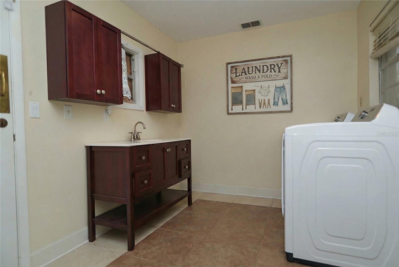 MINNEOLA - Residential