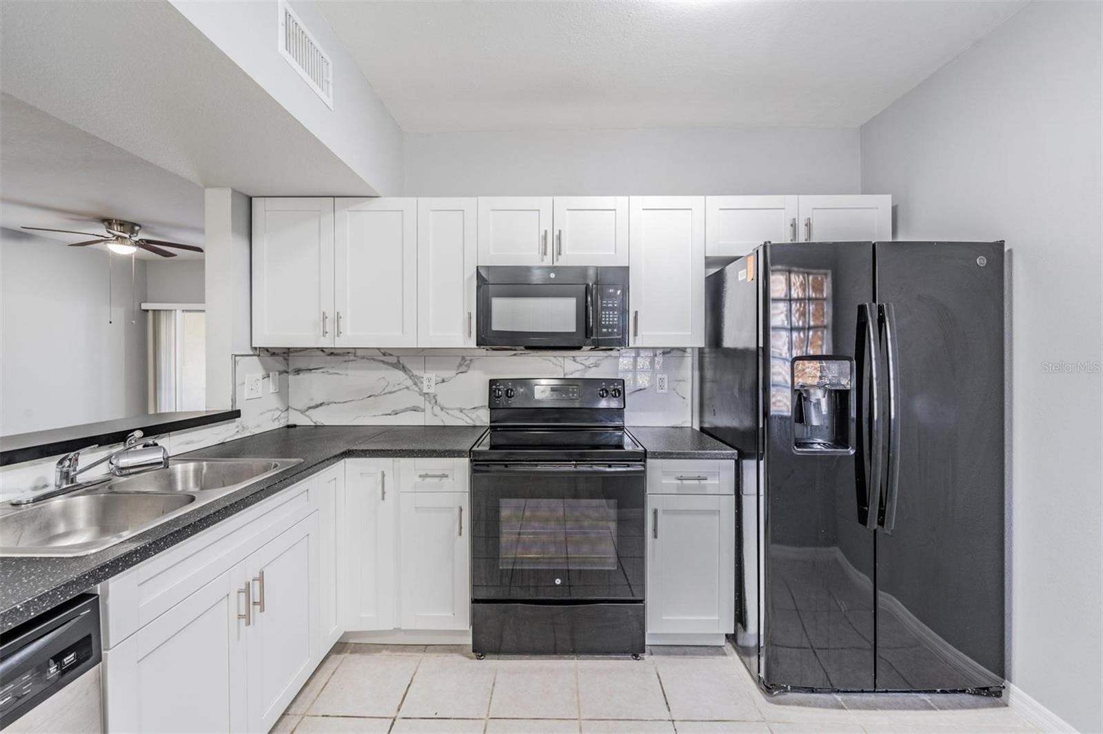 6414 HOLLYDALE PLACE 101