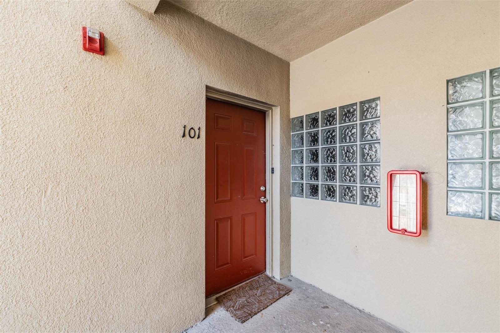 6414 HOLLYDALE PLACE 101
