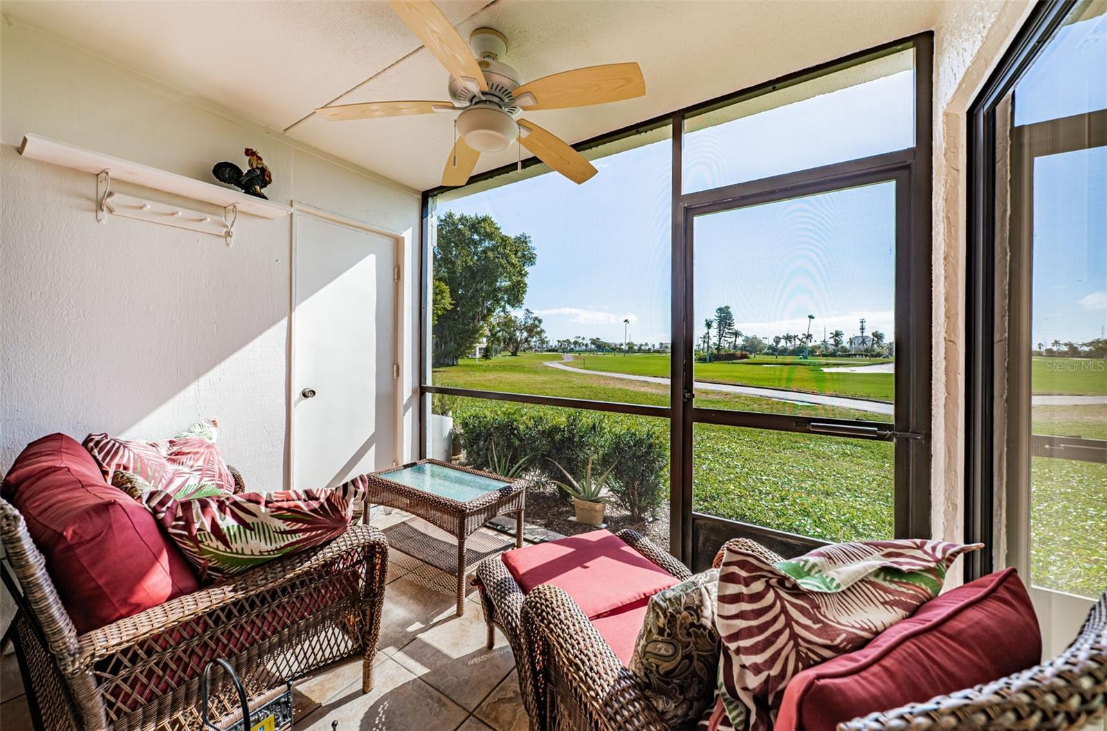 CASA DEL MAR CONDO III - Residential