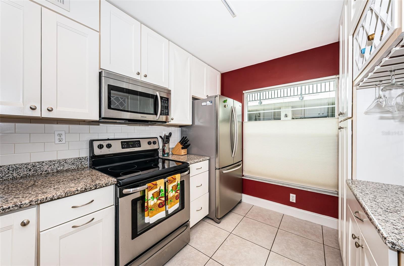 CASA DEL MAR CONDO III - Residential