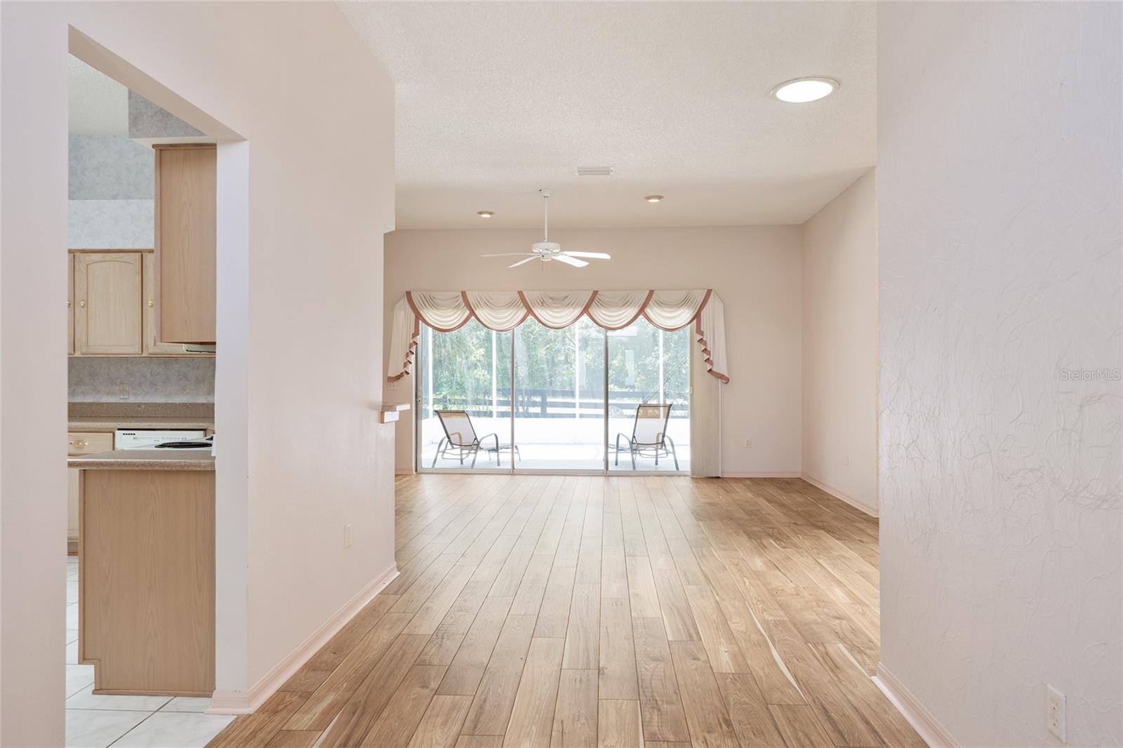 VILLAGES LADY LAKE UNIT 24 - Residential