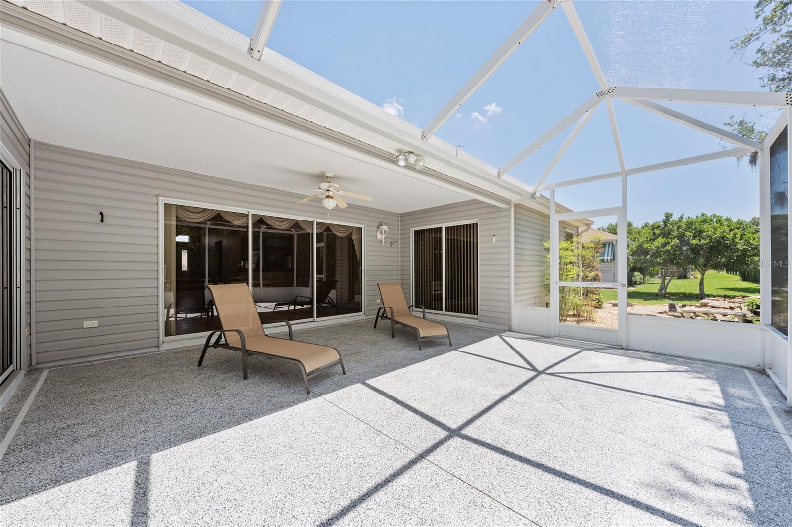 VILLAGES LADY LAKE UNIT 24 - Residential