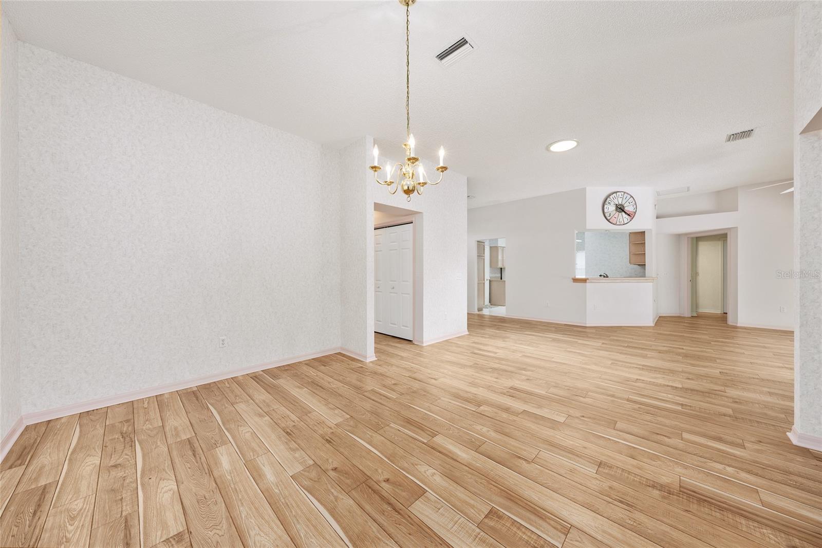 VILLAGES LADY LAKE UNIT 24 - Residential