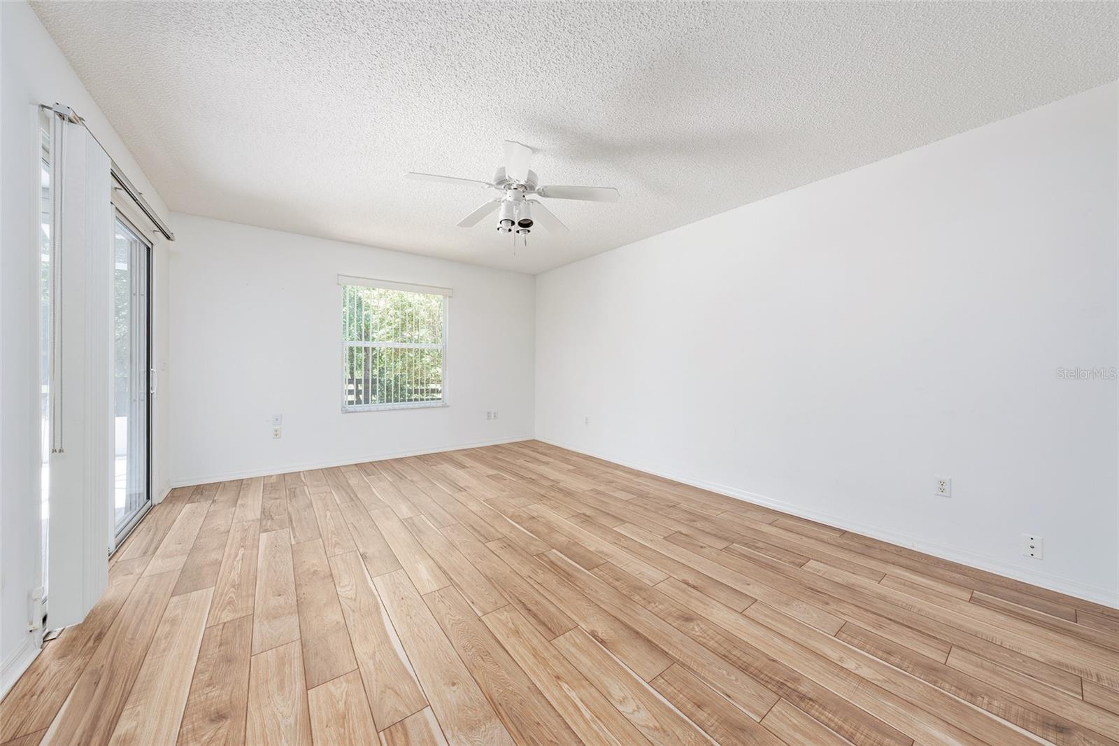 VILLAGES LADY LAKE UNIT 24 - Residential