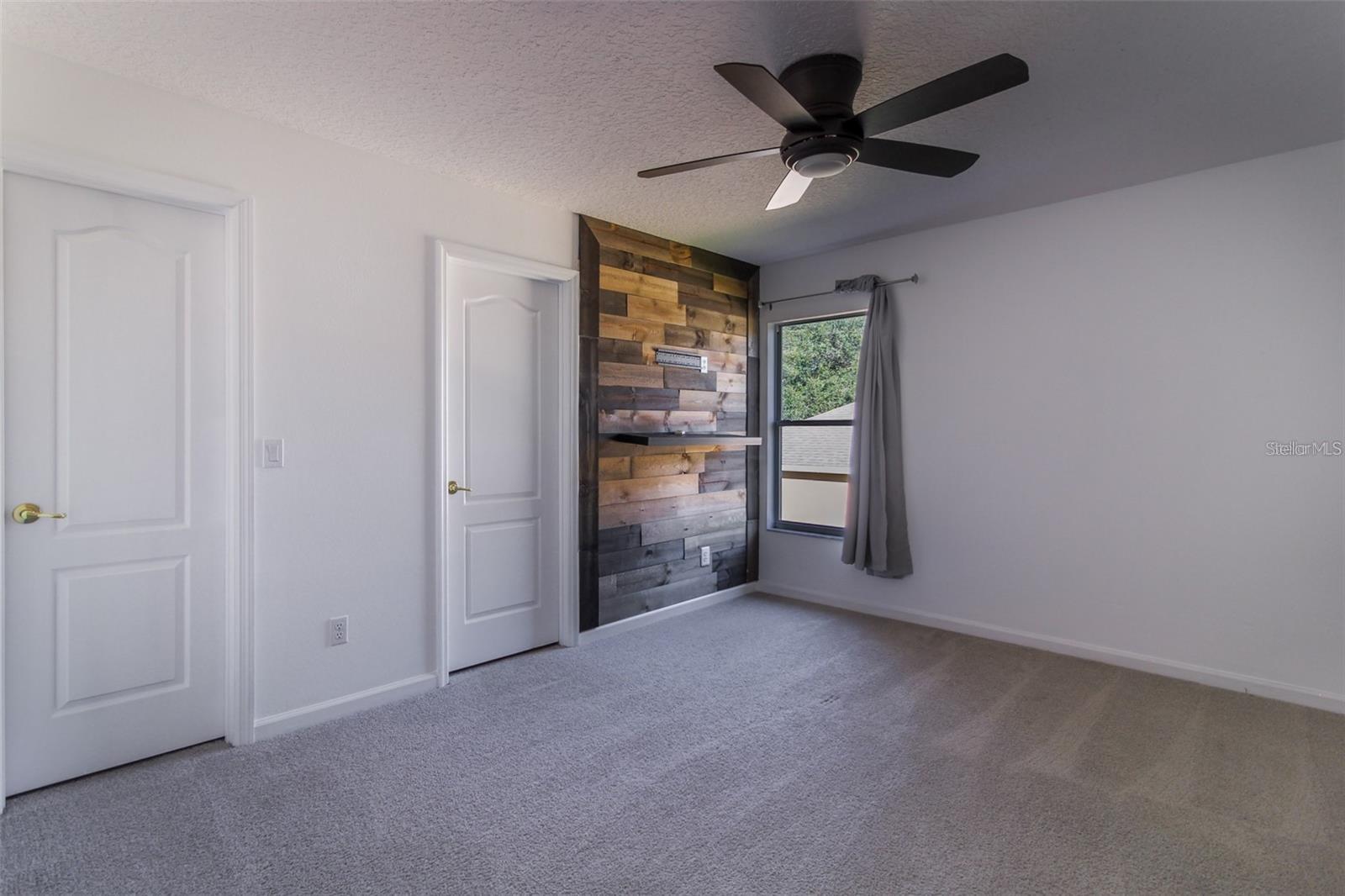 ROCK SPGS RDG PH IV-B - Residential Lease