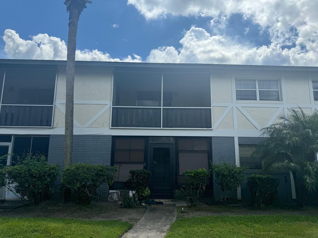 Photo of 4706 Kilt Court, Saint Cloud, FL 34769 (MLS # S5138176)