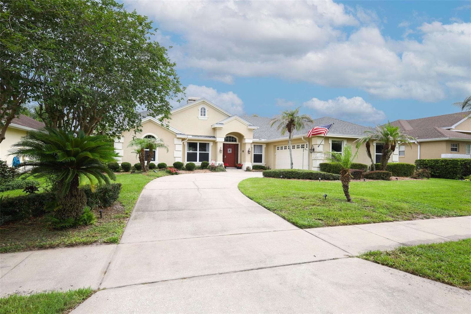 8 ROSEBERRY COURT