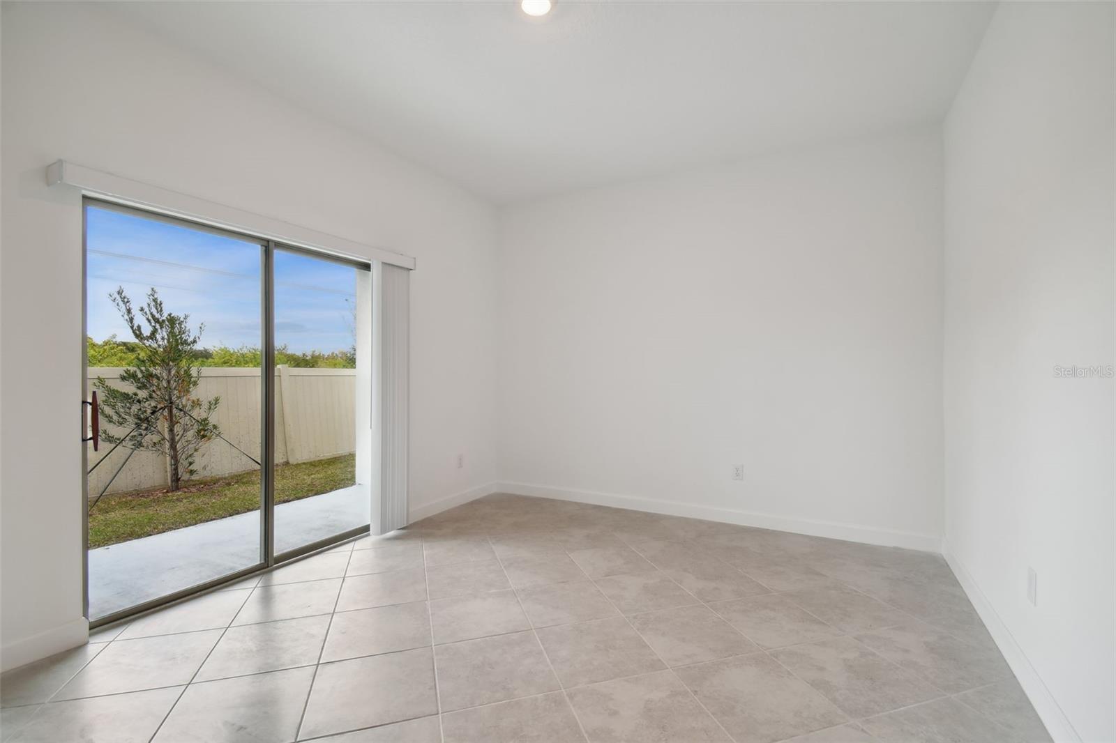 BRYANT SQUARE - Residential Lease