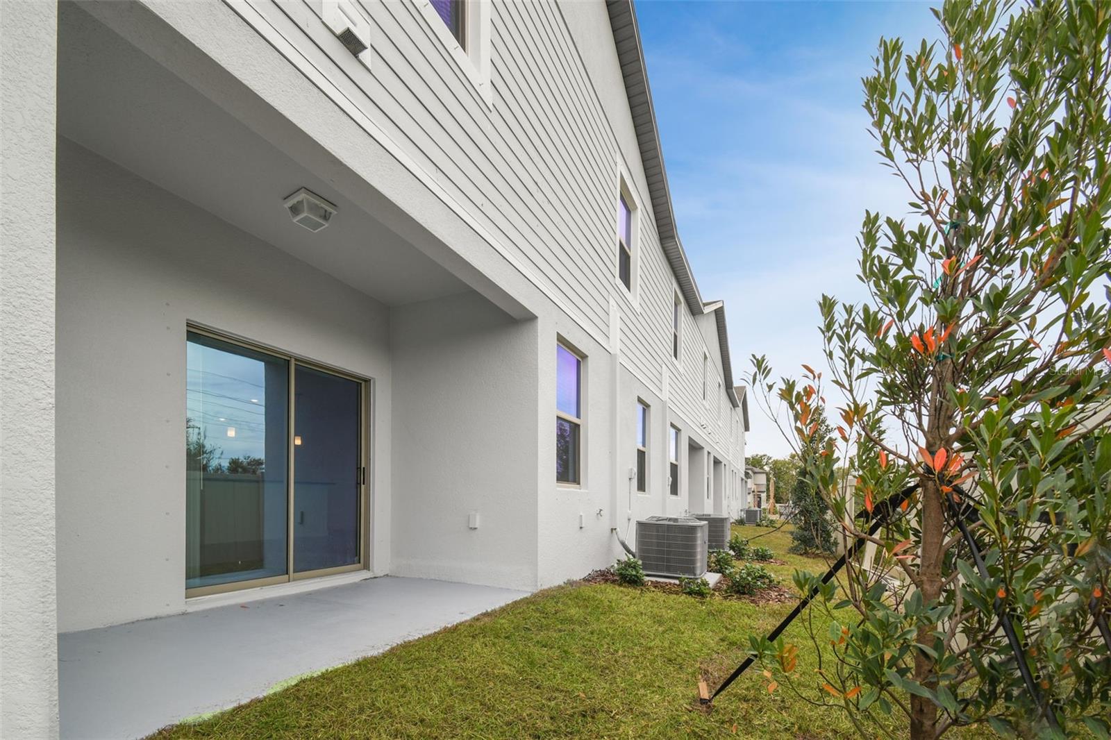 BRYANT SQUARE - Residential Lease