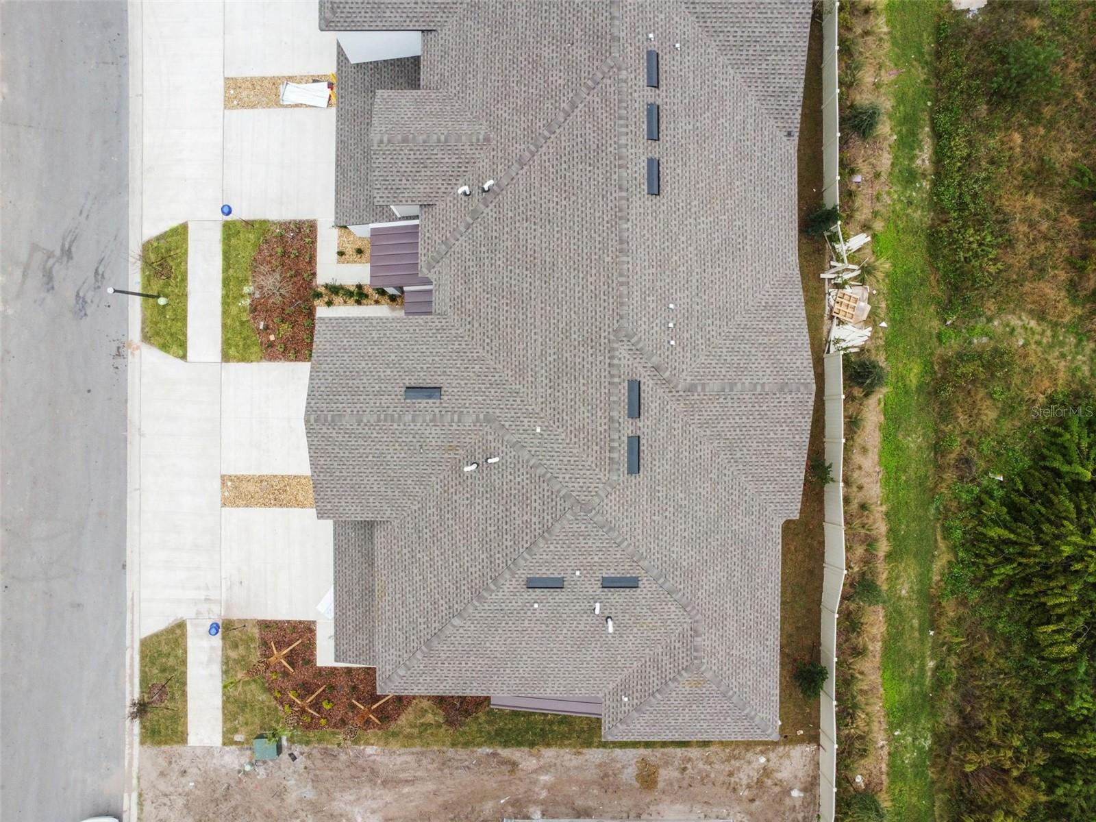 BRYANT SQUARE - Residential Lease